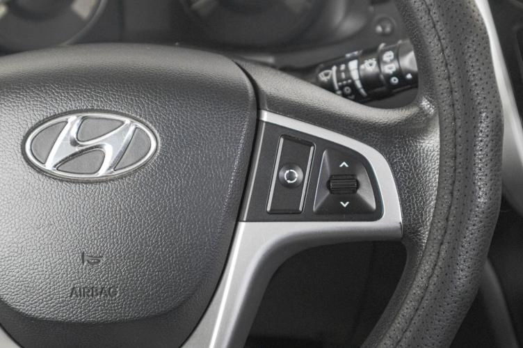 Hyundai Solaris 17 из 23