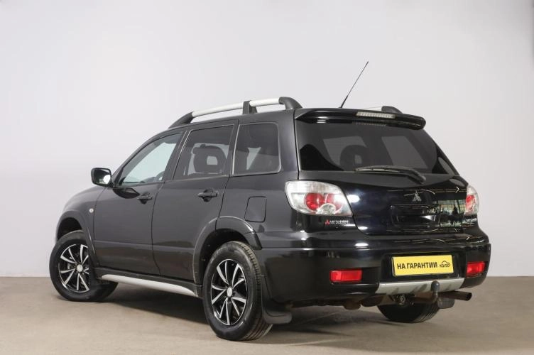 Mitsubishi Outlander 4 из 6