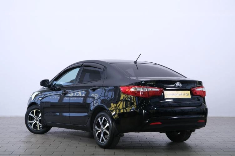 KIA Rio 4 из 6