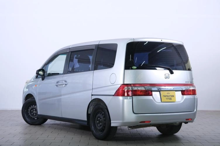 Honda Stepwgn 4 из 6