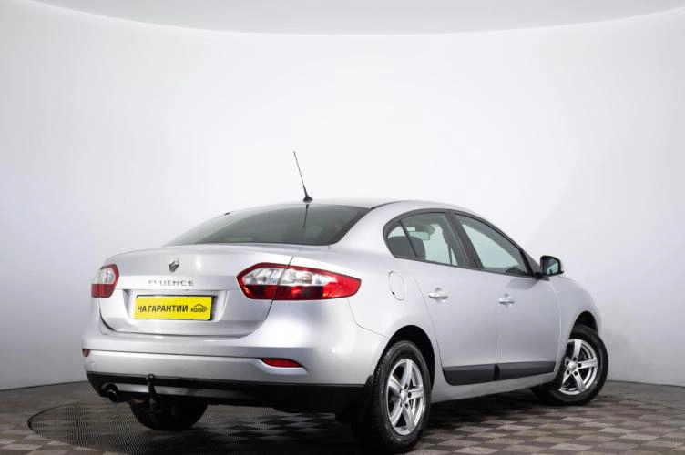 Renault Fluence 4 из 6