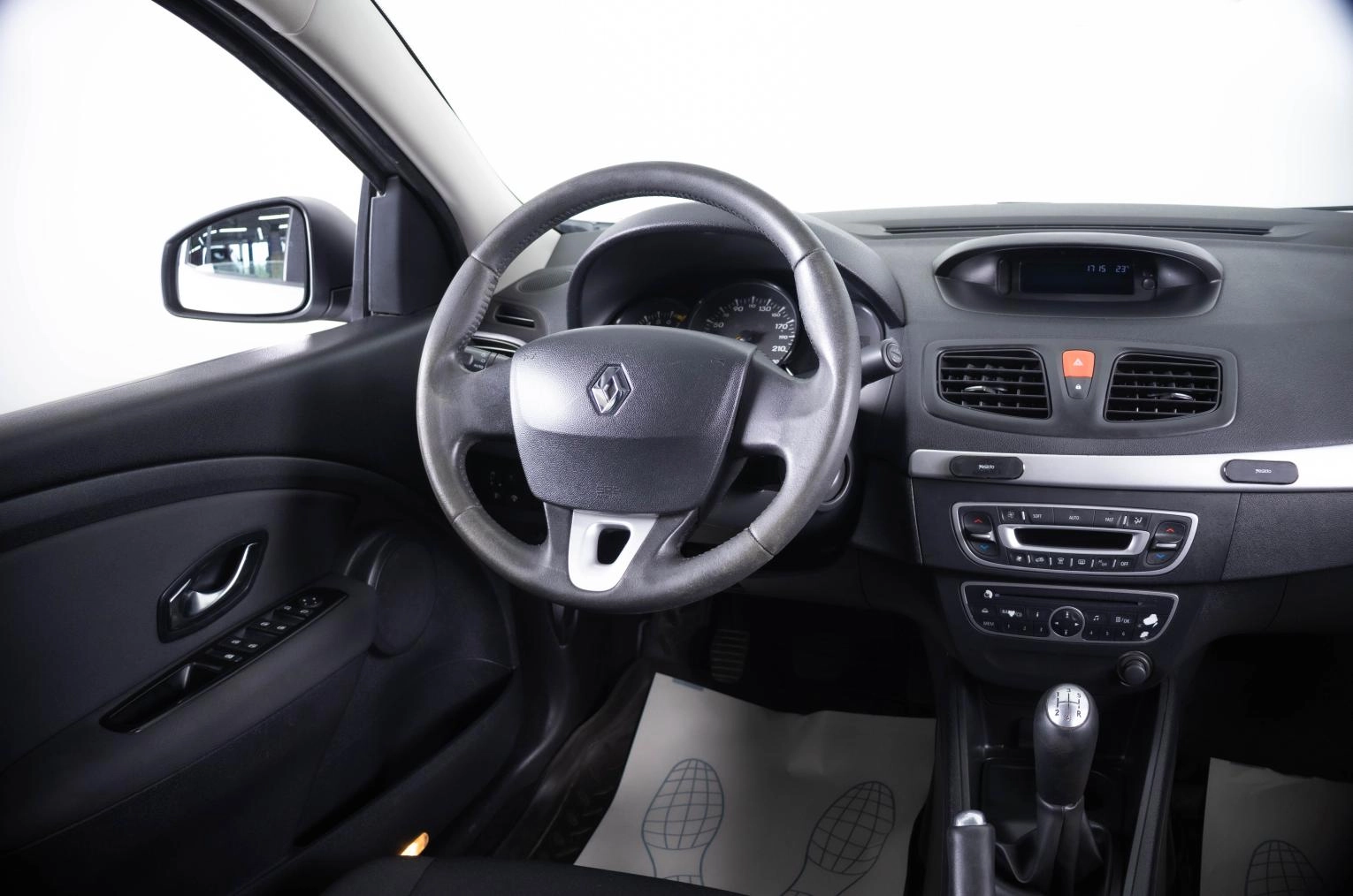 Renault Fluence 11 из 20