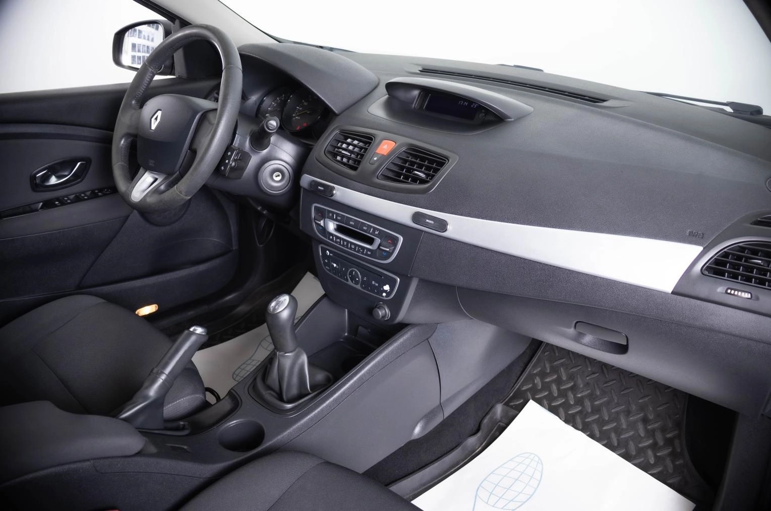 Renault Fluence 10 из 20