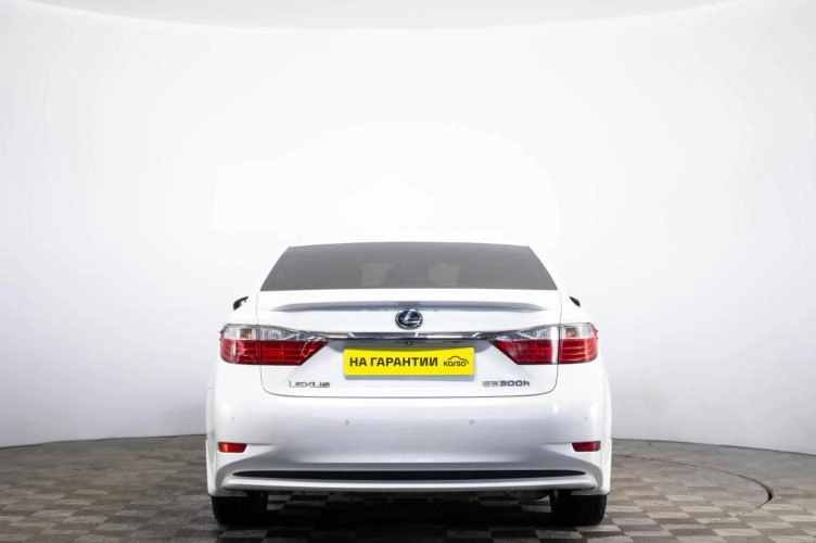 Lexus ES 5 из 6