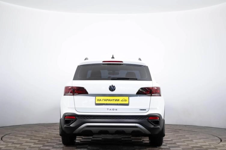 Volkswagen Taos 5 из 6