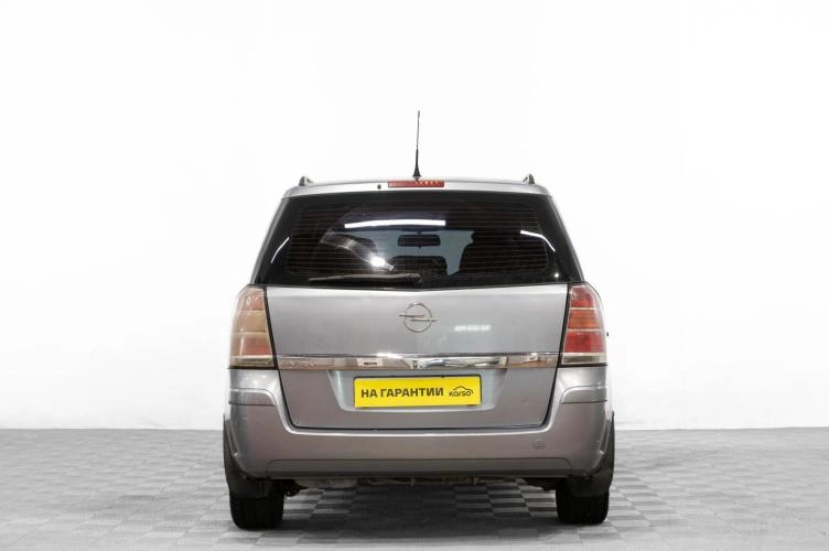 Opel Zafira 5 из 6