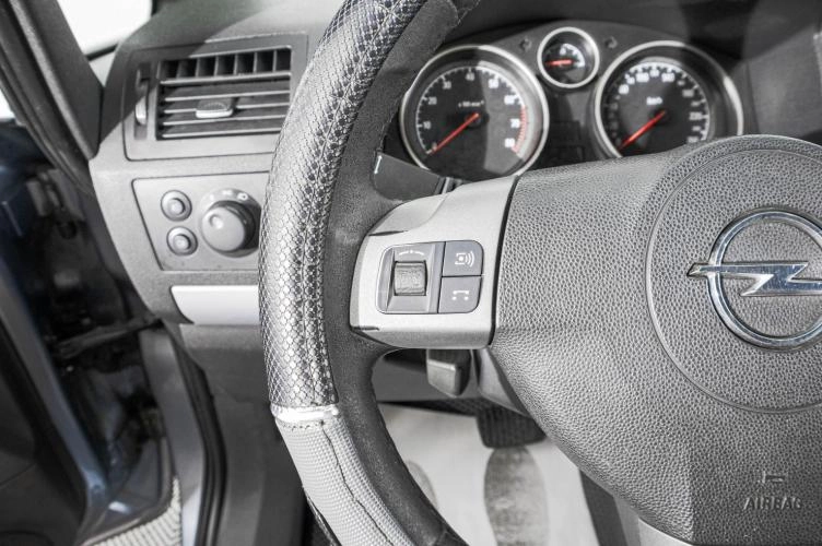 Opel Zafira 14 из 23