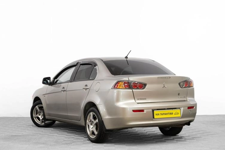 Mitsubishi Lancer 6 из 22
