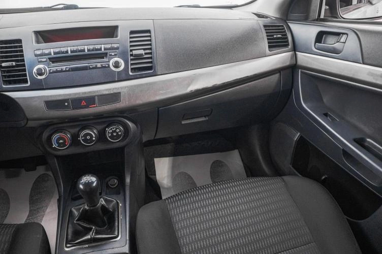 Mitsubishi Lancer 18 из 22