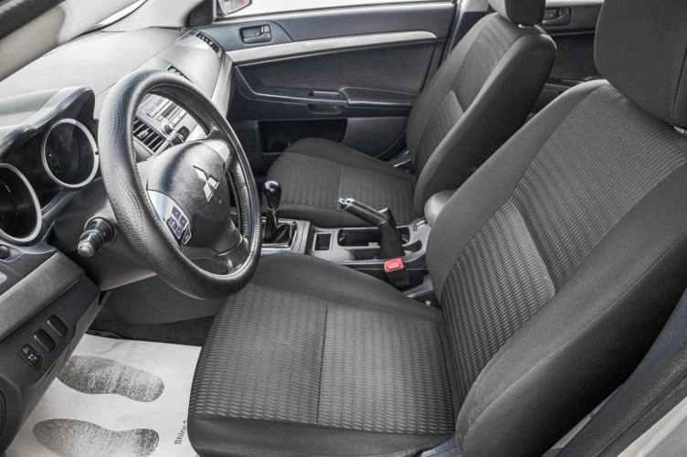 Mitsubishi Lancer 8 из 22