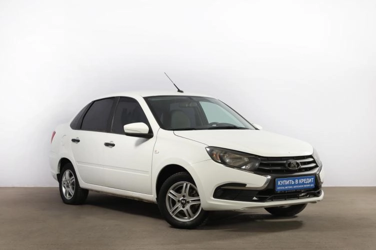 ВАЗ (LADA) Granta 1 из 6
