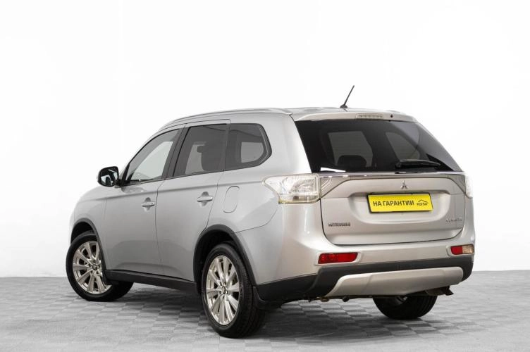 Mitsubishi Outlander 6 из 6