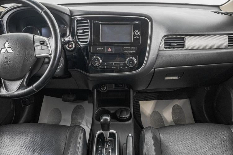 Mitsubishi Outlander 17 из 26