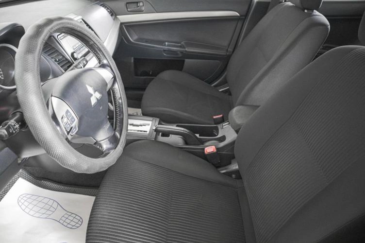 Mitsubishi Lancer 8 из 20
