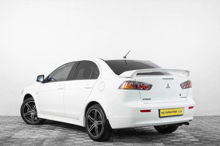 Mitsubishi Lancer 4 из 6