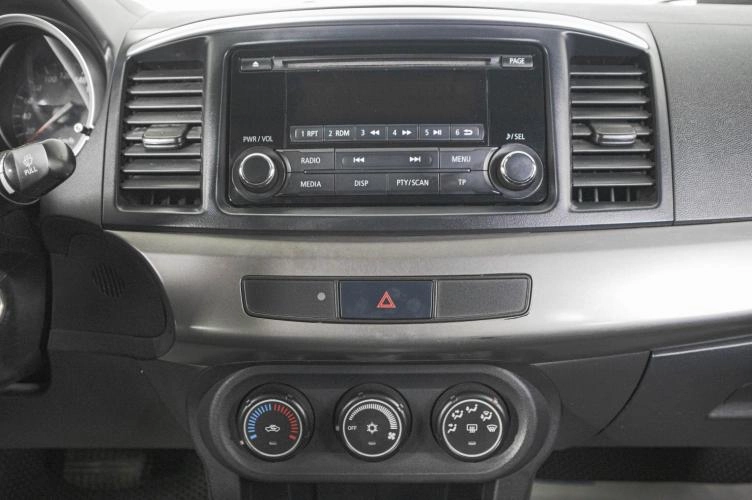 Mitsubishi Lancer 16 из 20