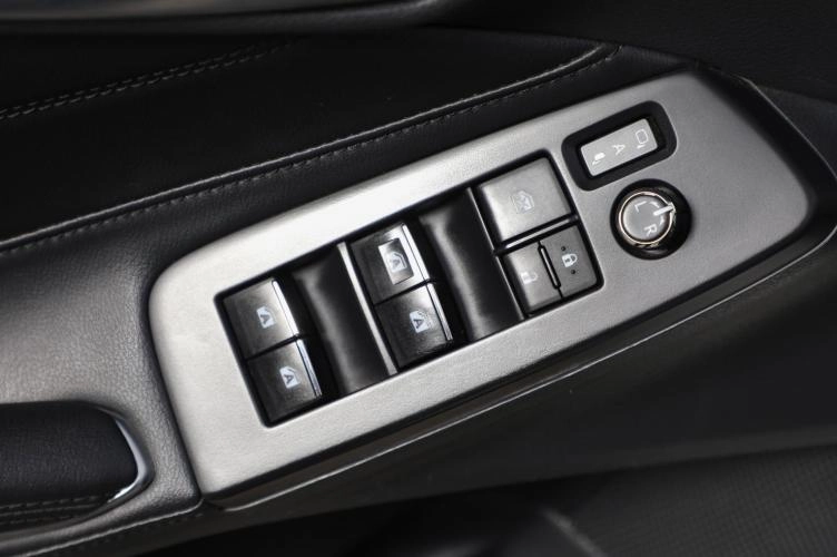 Toyota Avalon 15 из 18