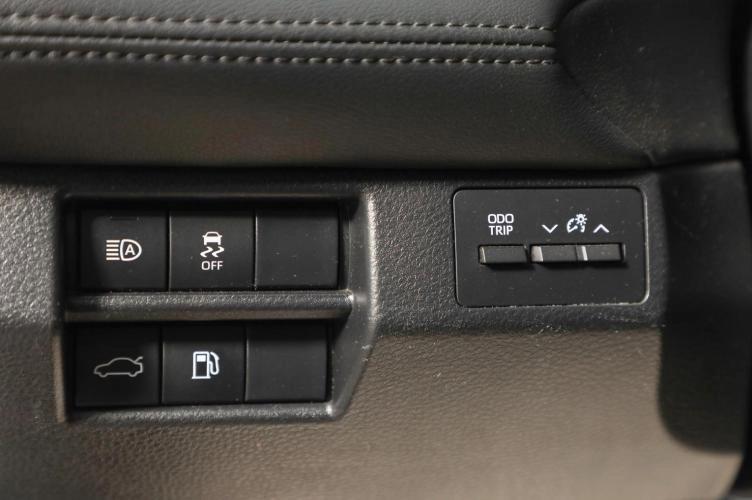 Toyota Avalon 16 из 18