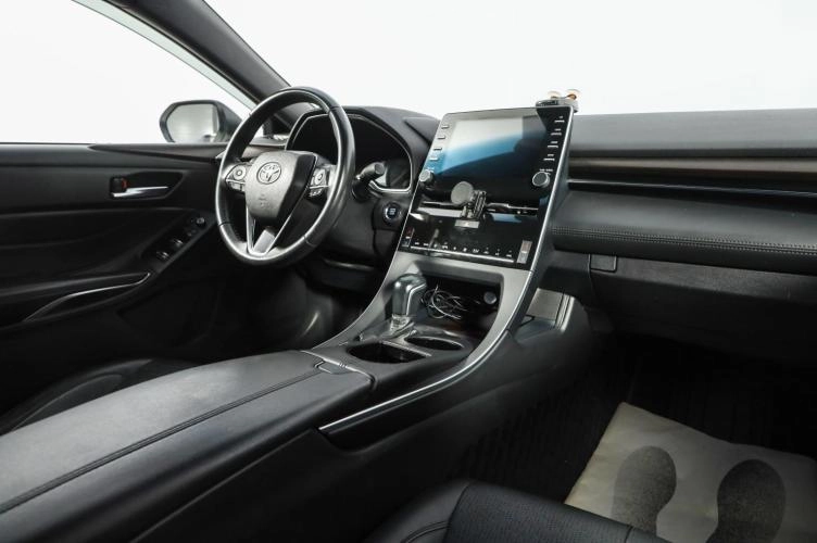 Toyota Avalon 9 из 18