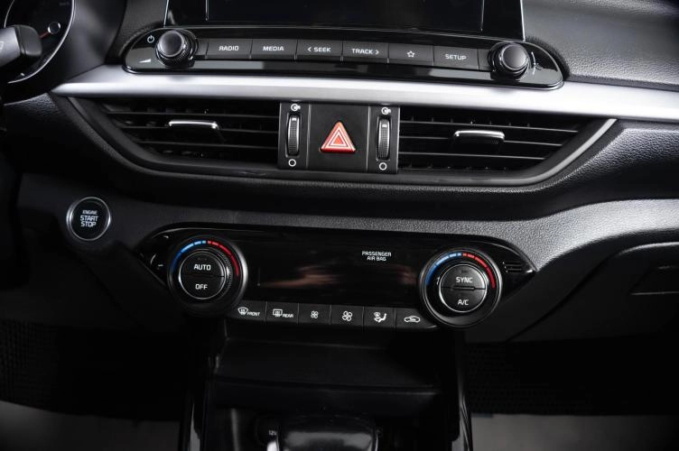 KIA Cerato 19 из 22