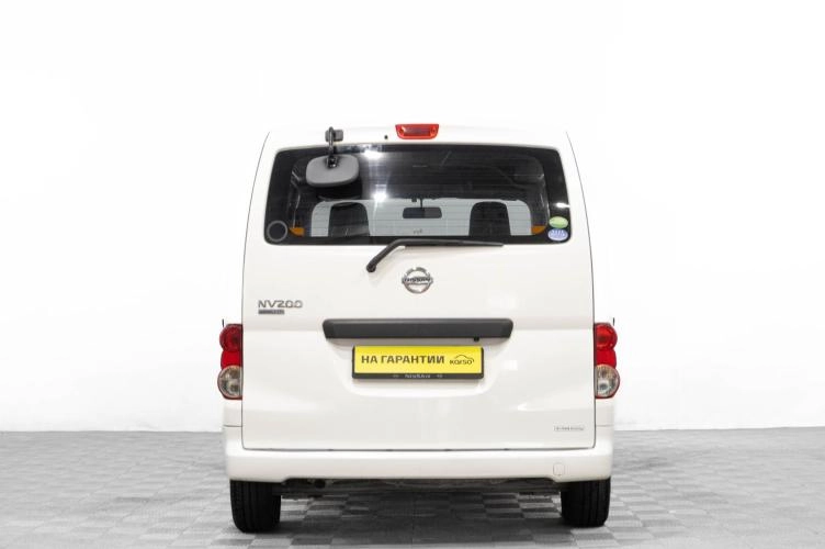 Nissan NV200 5 из 6
