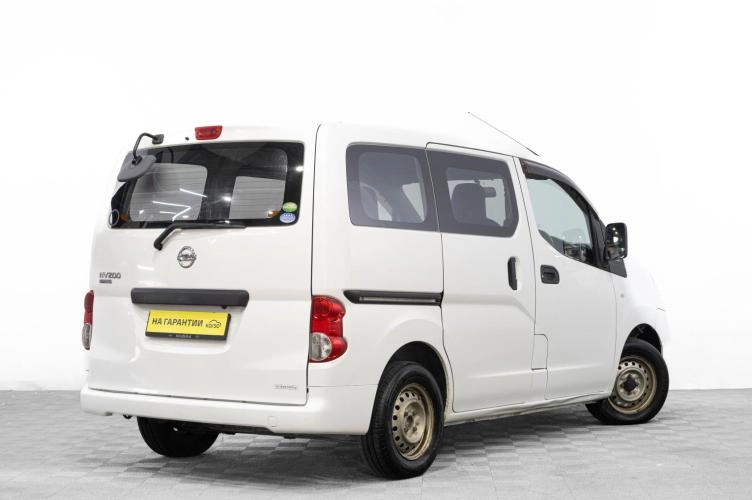 Nissan NV200 4 из 6