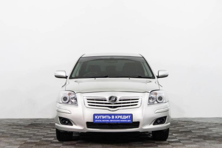 Toyota Avensis 2 из 6