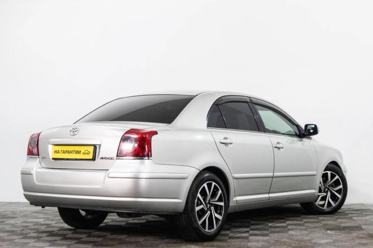 Toyota Avensis 4 из 6