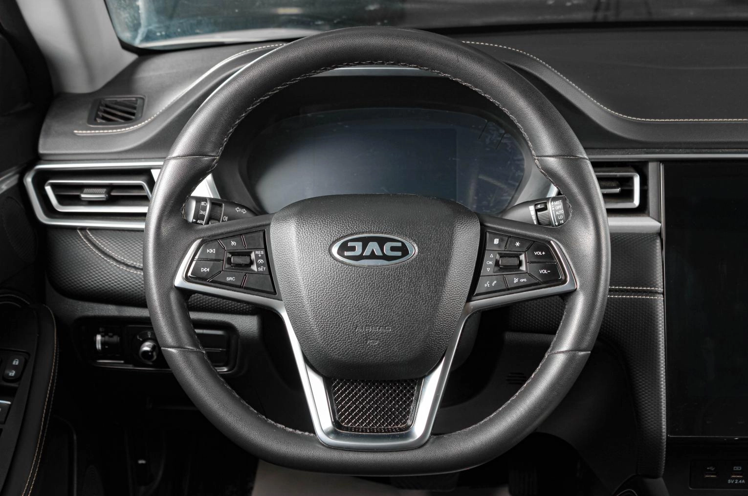 JAC J7 12 из 18