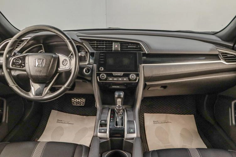 Honda Civic 16 из 19