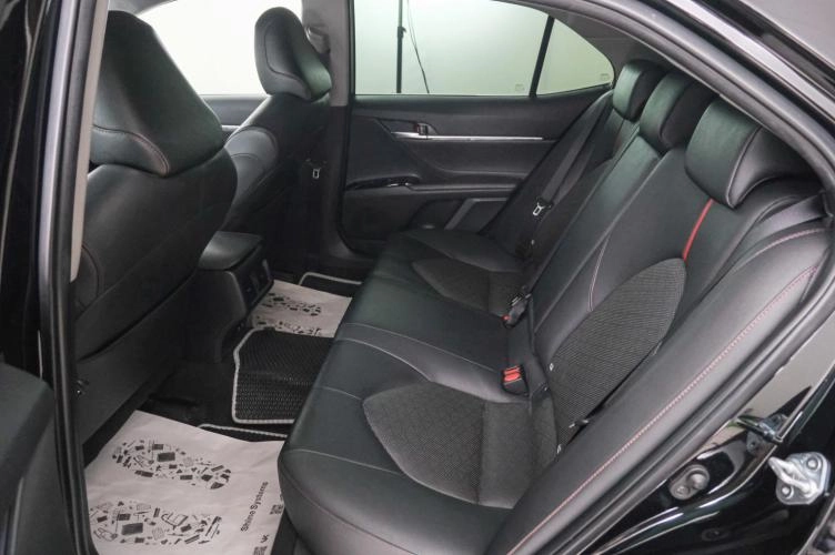 Toyota Camry 20 из 22