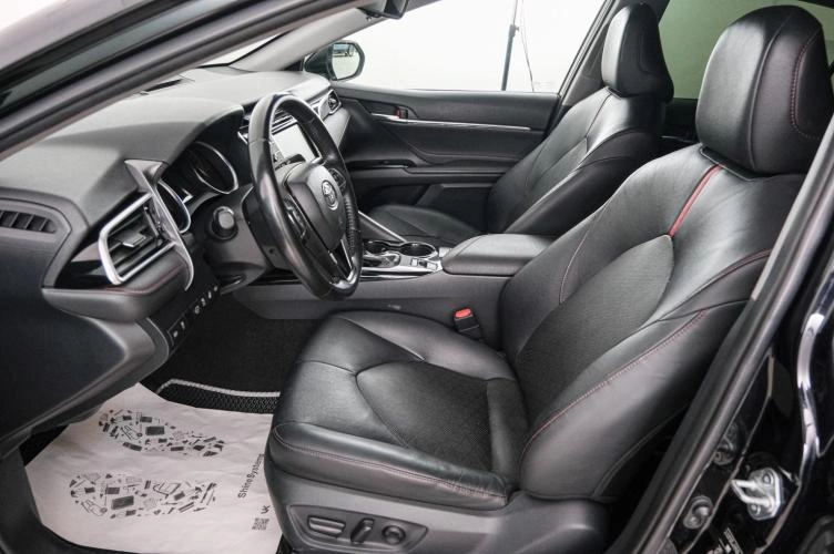 Toyota Camry 7 из 22