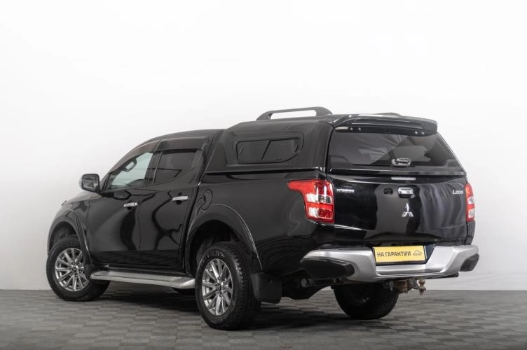 Mitsubishi L200 3 из 6