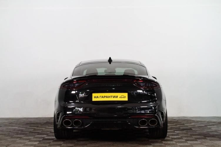 KIA Stinger 5 из 6