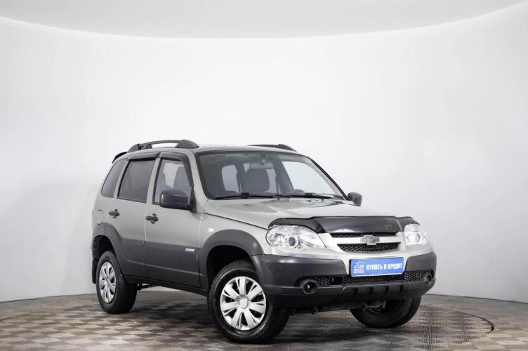 Chevrolet Niva 1 из 6