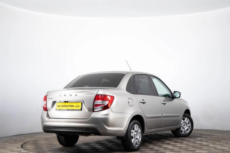 ВАЗ (LADA) Granta 4 из 6