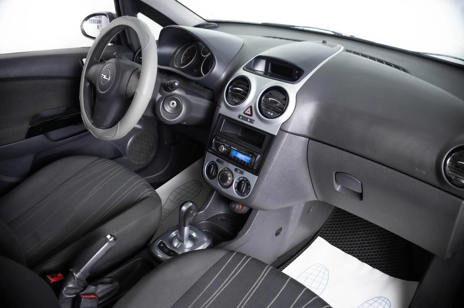 Opel Corsa 10 из 19