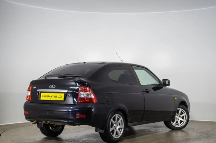 ВАЗ (LADA) Priora 4 из 6