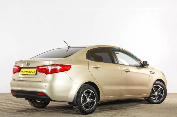 KIA Rio 6 из 6