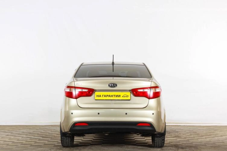 KIA Rio 5 из 6