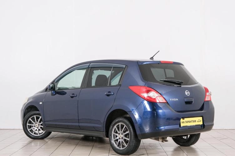 Nissan Tiida 4 из 6