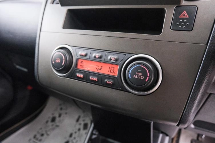 Nissan Tiida 16 из 22