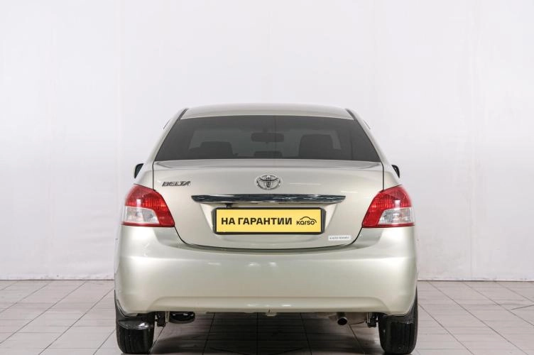 Toyota Belta 5 из 6