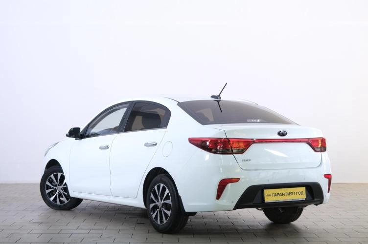 KIA Rio 4 из 6