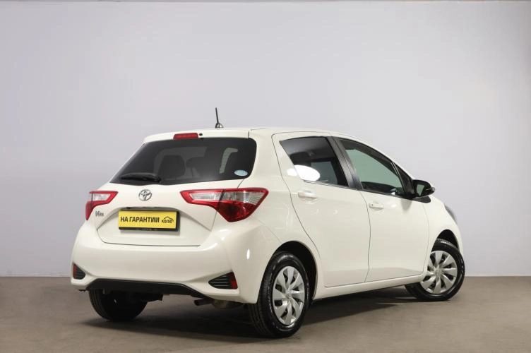 Toyota Vitz 6 из 6