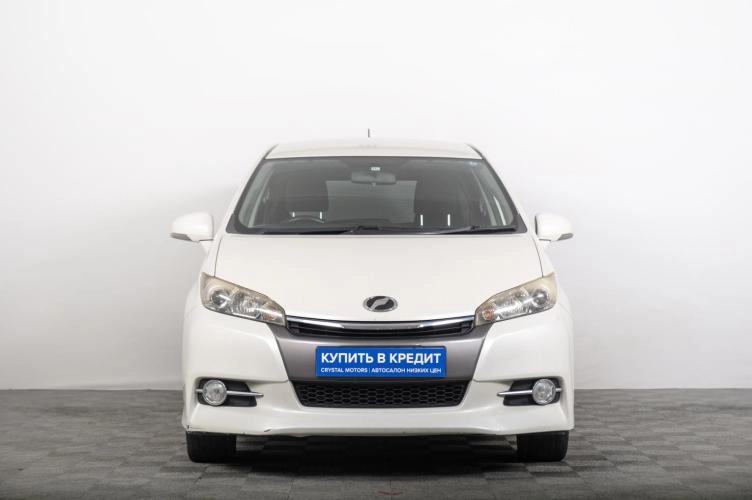 Toyota Wish 3 из 6