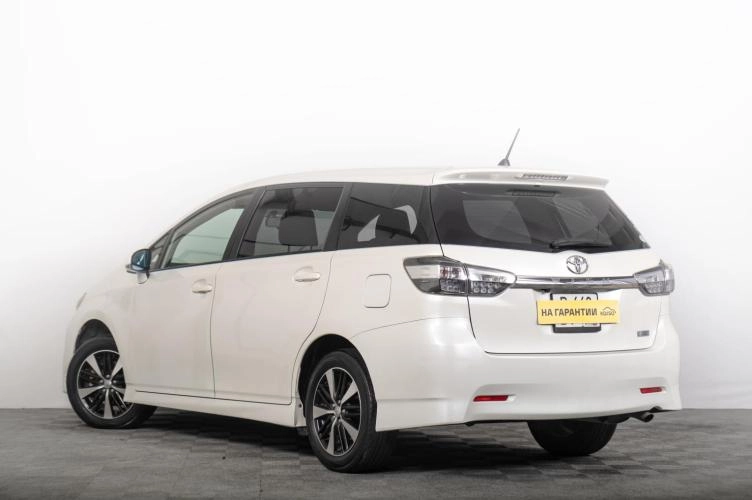 Toyota Wish 5 из 6
