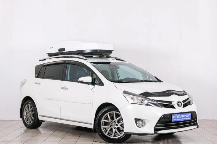 Toyota Verso 1 из 6