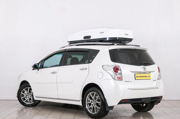 Toyota Verso 4 из 6