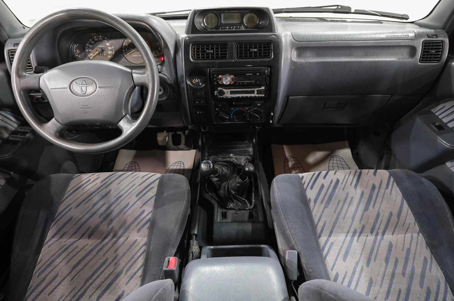 Toyota Land Cruiser Prado 17 из 37